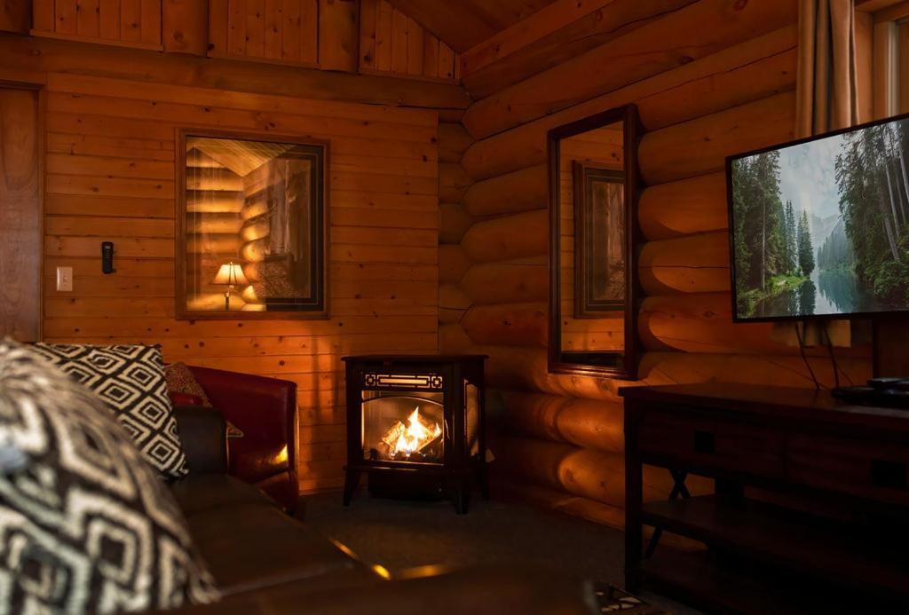 Lochsa Lodge Lolo Eksteriør bilde